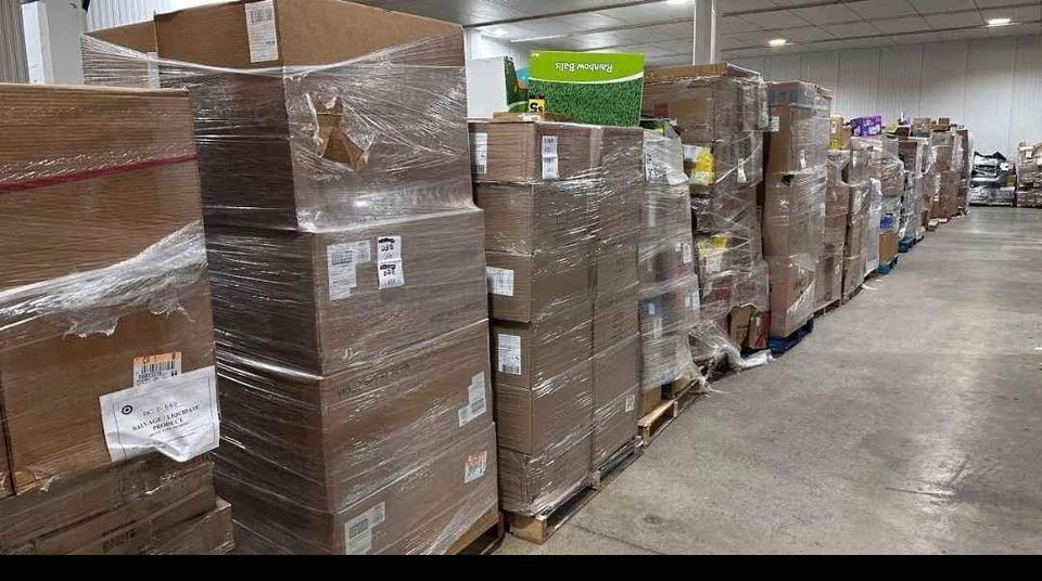 Amazon Overstock Liquidation Wholesale Pallet Mid Size Gaylord Box